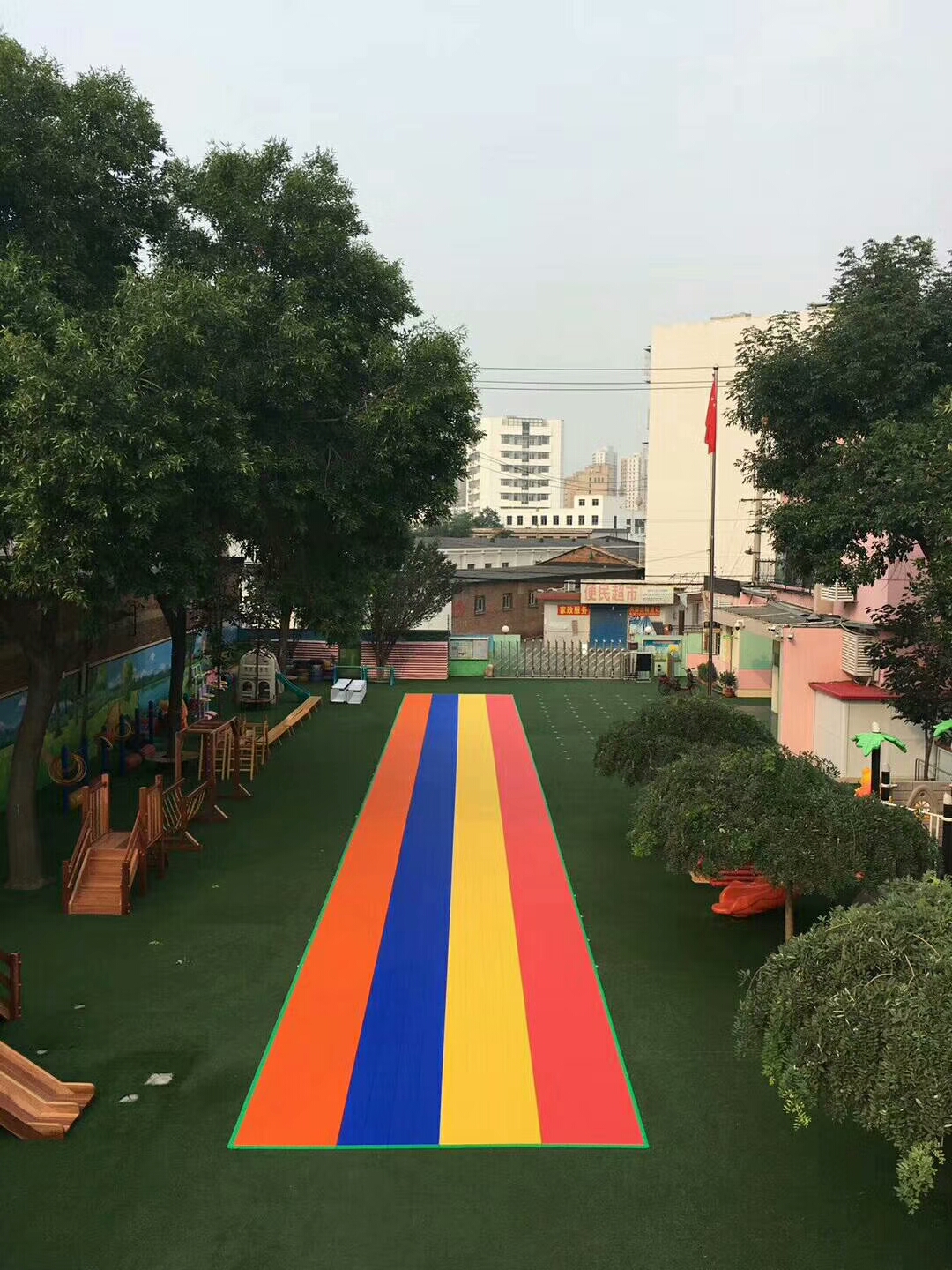 仲達(dá)地板【定】天津，與草坪合體？