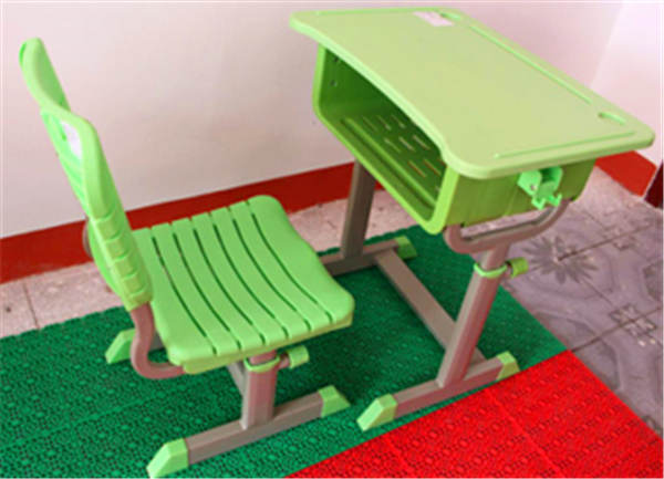 這三個(gè)因素選擇課桌椅時(shí)一定要注意！