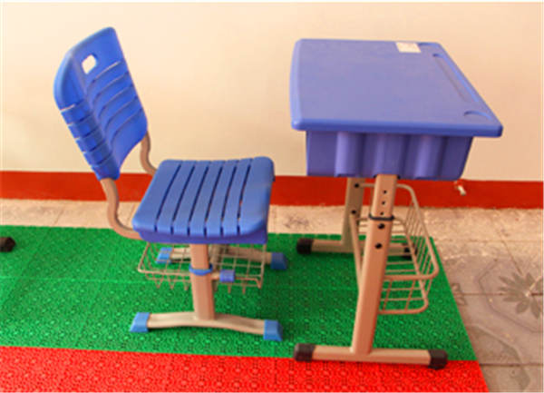 優(yōu)質(zhì)的課桌椅這五個(gè)特點(diǎn)比不可少！