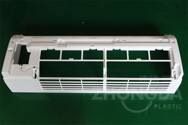 塑料外殼注塑加工成型時緩慢是什么原因？